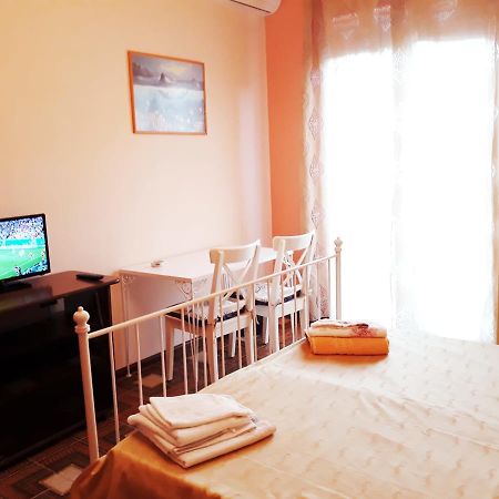 Stella Marina Bed & Breakfast Джардини Наксос Екстериор снимка