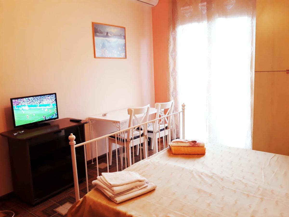 Stella Marina Bed & Breakfast Джардини Наксос Екстериор снимка